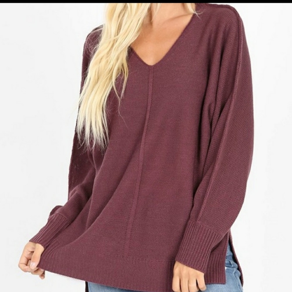 Beautiful Ribbed Trim Seam Deyailed V-neck Sweater